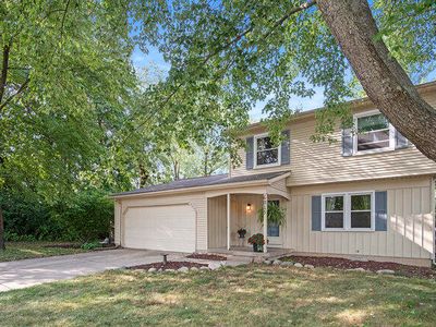 6015 Adacroft Dr SE, Ada, MI, 49301