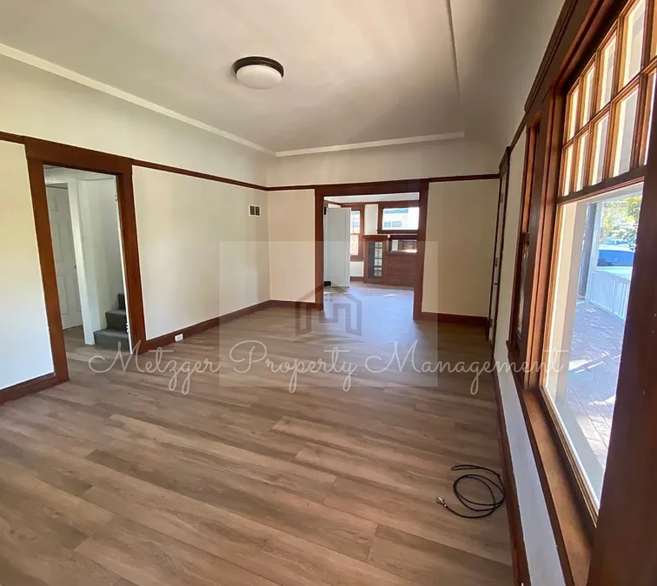 3 bed, 2040 sqft, $2,500 — Photo 3