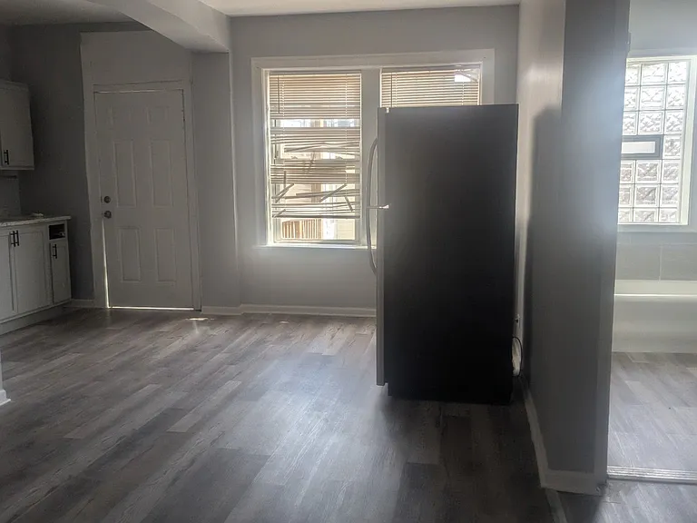 8120 S Drexel Ave #1W — Photo 1