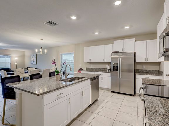5th image of 16668 Carlton Pond St