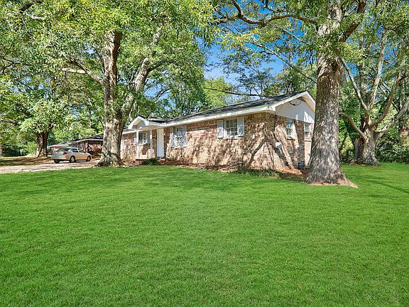 2nd image of 2530 & 2532 Joe Jerkins Blvd #2B-1BA-780SQFT