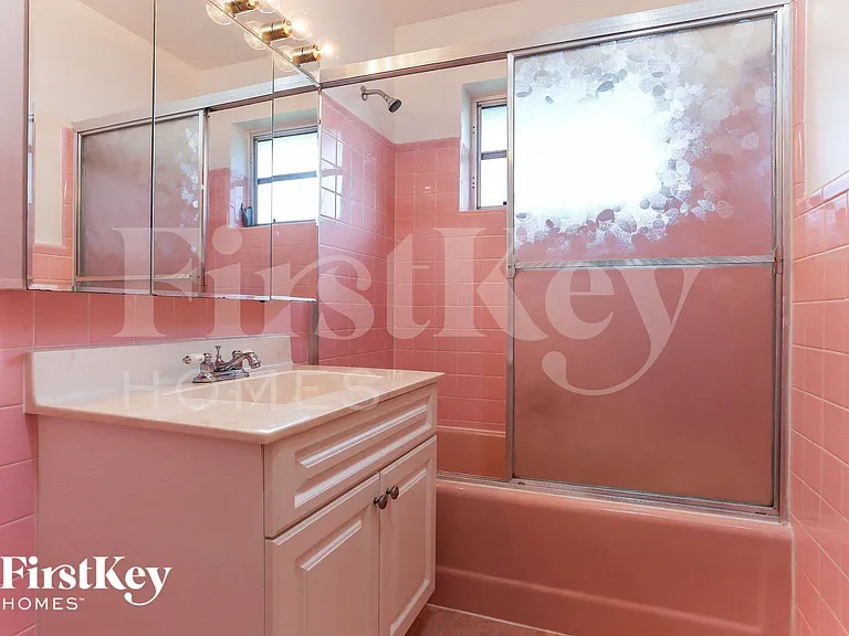 540 NW 43rd Ave — Photo 13