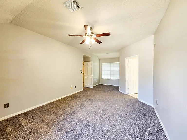 2412 N Mission Cir — Photo 25