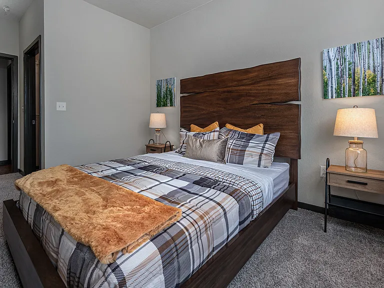 Ridge at Castle Rock Apartments — Photo 14