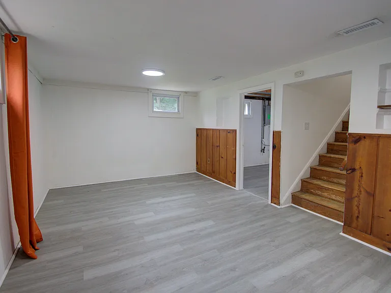 6520 Armstrong Ave — Photo 14