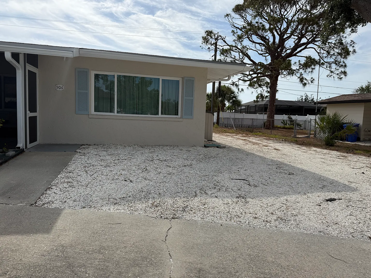 1 bed, 704 sqft, $2,200 — Photo 2