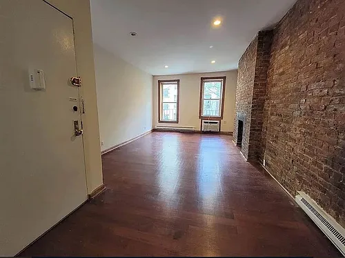 421 W 56th St #5U Photo 1