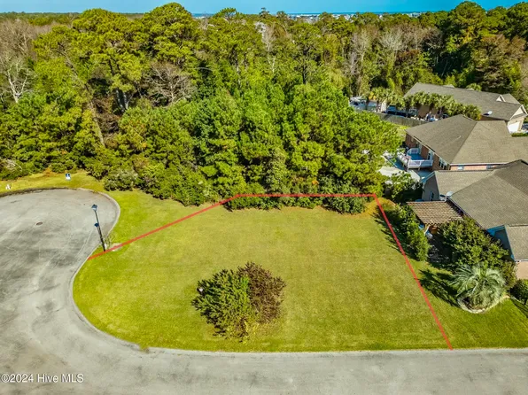 136 Lighthouse Drive, Carolina Beach, NC 28428