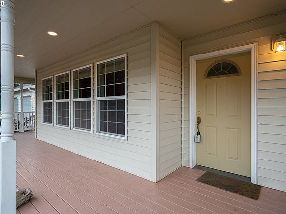 2nd image of 25012 NE 142nd Ave