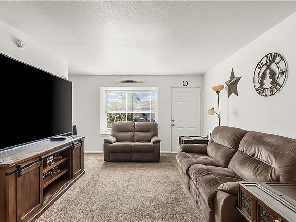4th image of 1666 Palma Road