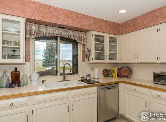 2nd image of 3547 Lakeshore Dr