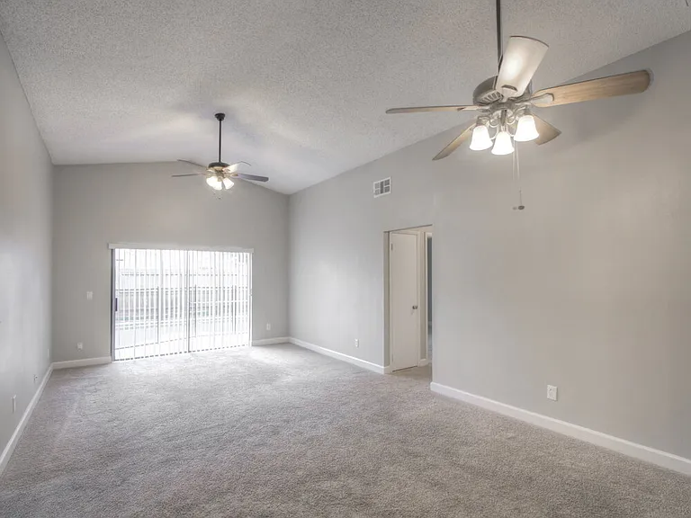 13230 Boulder Woods Cir — Photo 2