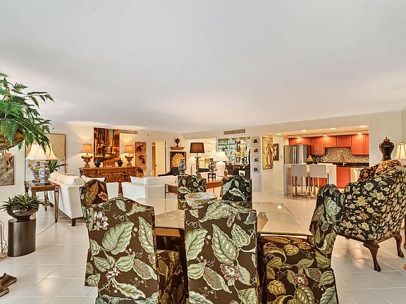 5th image of 2450 Presidential Way APT 305