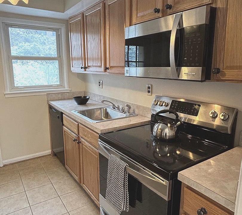 1st image of 8542 Manchester Rd Unit 1-6