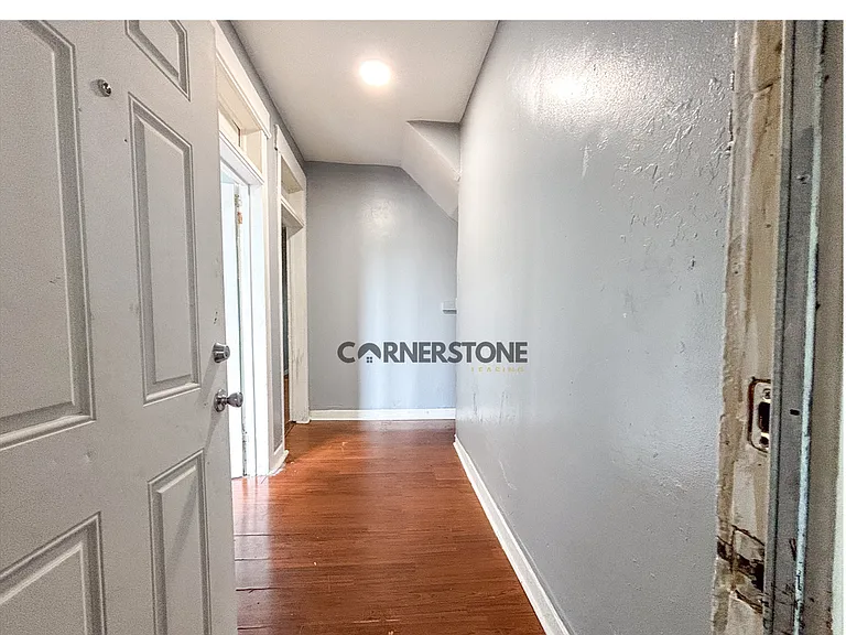 319 Irvine Turner Blvd — Photo 9