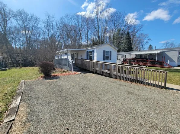 320 Cessna St, Sayre, PA 18840