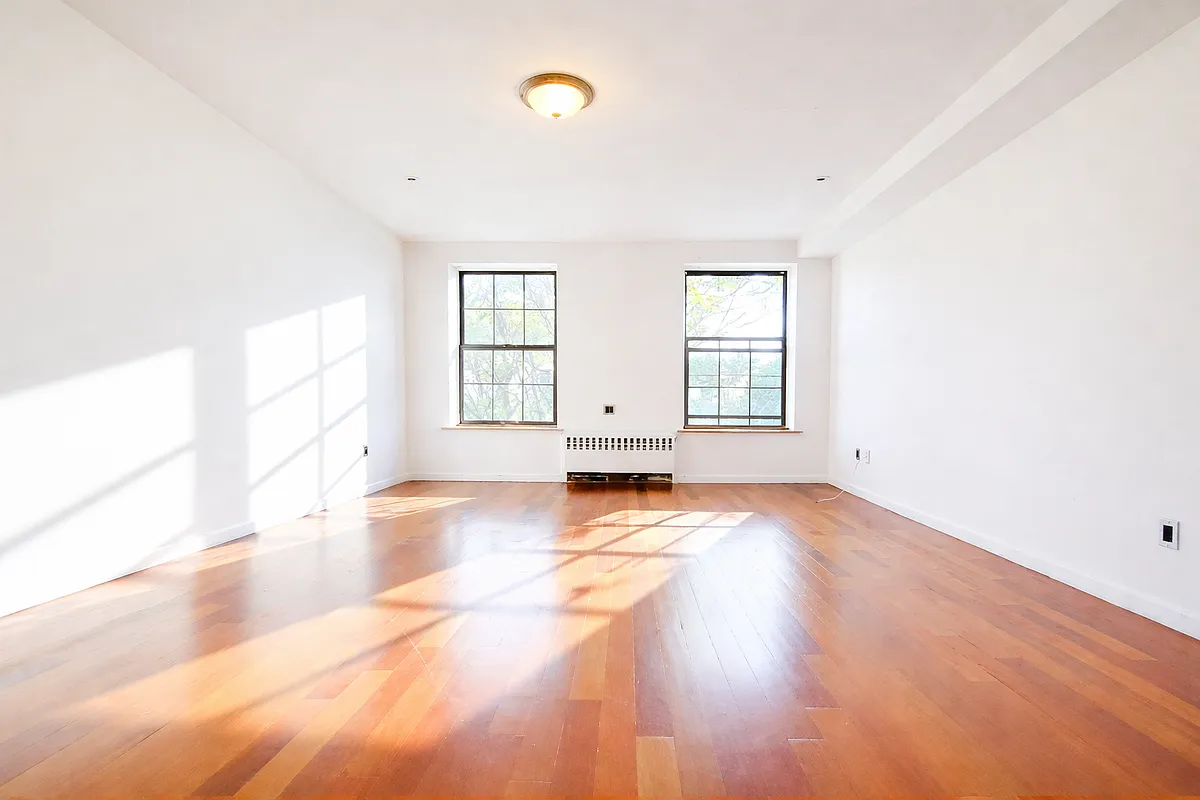 Building Photo - 1096 Bergen St #1