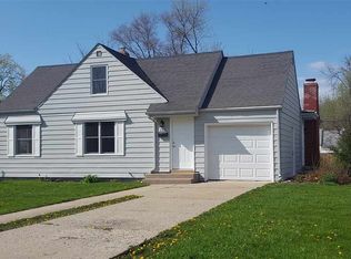 706 Sheridan Dr, Loves Park, IL 61111