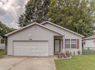 128 Greenview St, Wood River, IL 62095