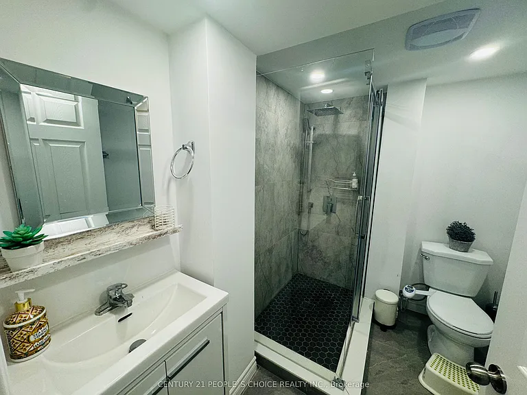 6026 Clover Ridge Cres — Photo 29