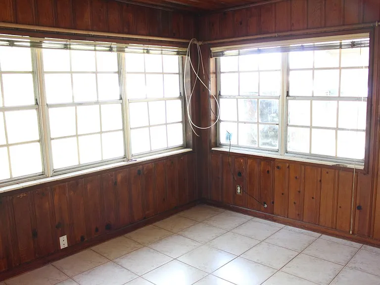 1103 N Bracewell Dr — Photo 10