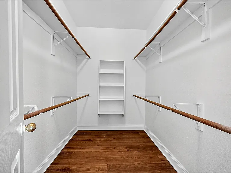 501 Harris St — Photo 4
