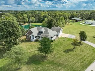 1422 Sneak Rd, Foristell, MO 63348