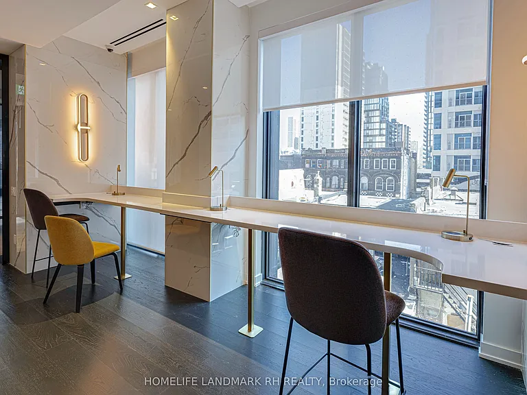 8 Wellesley St W #3902 — Photo 17