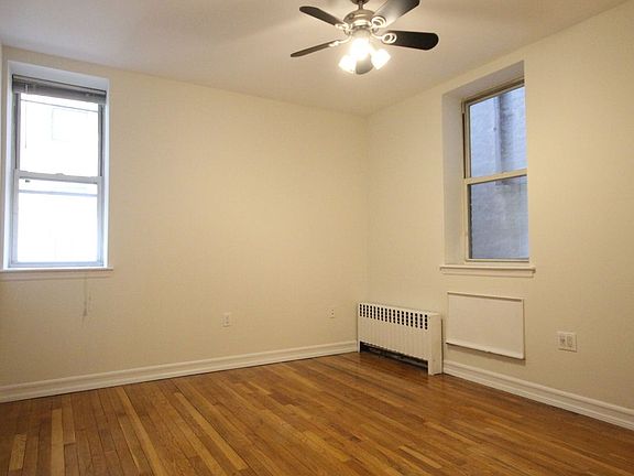 4th image of 367 W 48th St APT 3