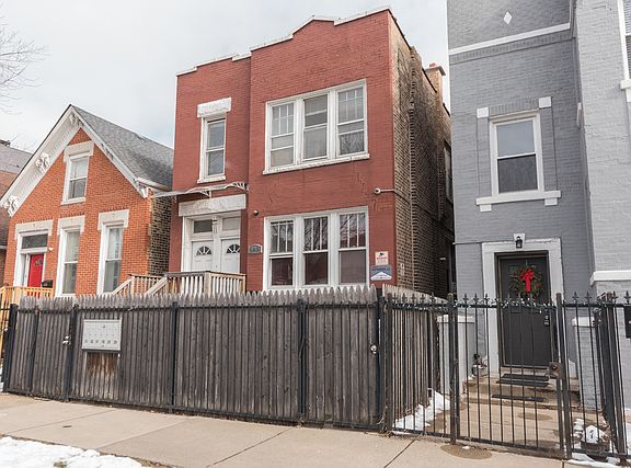 2nd image of 843 N Francisco Ave APT G2