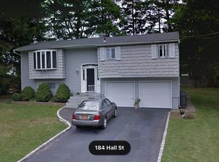 184 Hall St, Port Jefferson Station, NY 11776