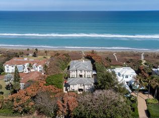 19 N Beach Rd, Hobe Sound, FL 33455