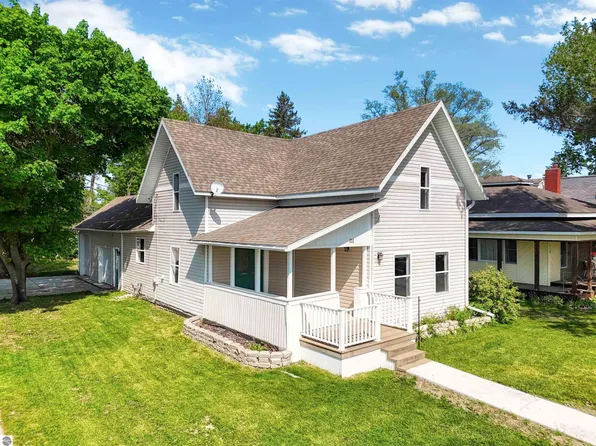 111 Clark St, Marion, MI 49665