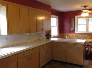 701 Prospect St, Hartford, MI 49057