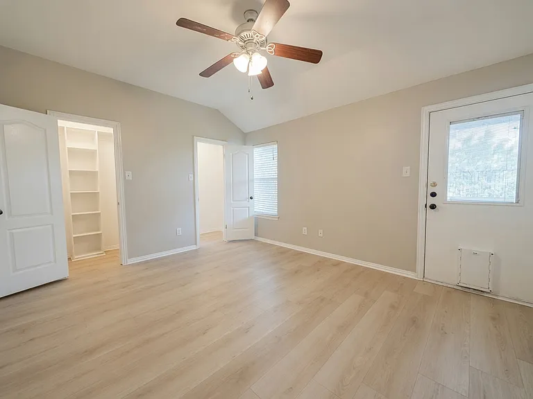 821 Hickory St — Photo 7