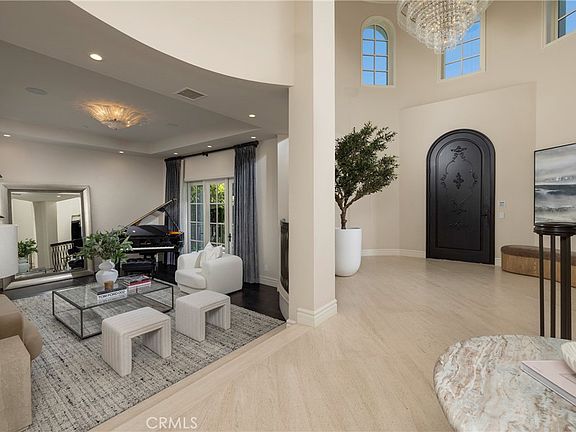 3rd image of 78 Ritz Cove Dr
