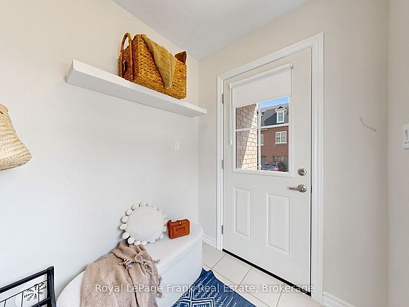 3rd image of 139 Senay Cir