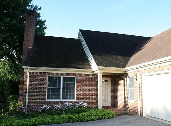2nd image of 490 N Court St #2