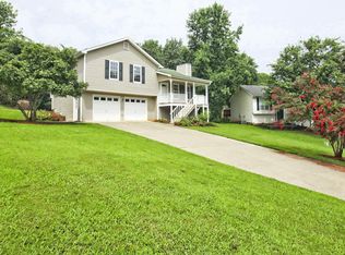 5077 Holly Hock Dr, Flowery Branch, GA 30542
