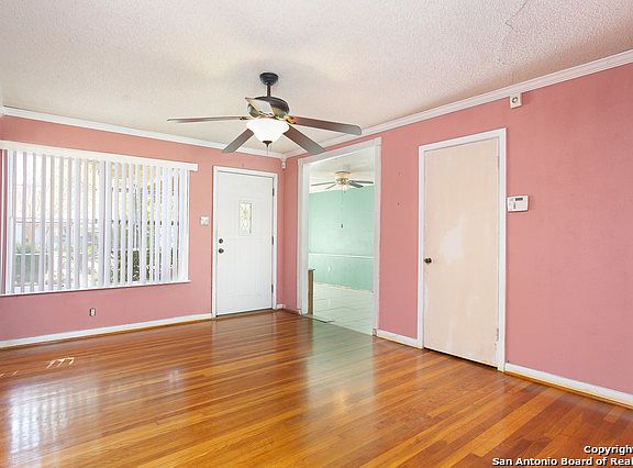5th image of 311 Lively Dr