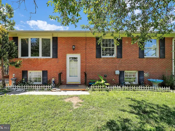 6621 Willis Ln, Frederick, MD 21702