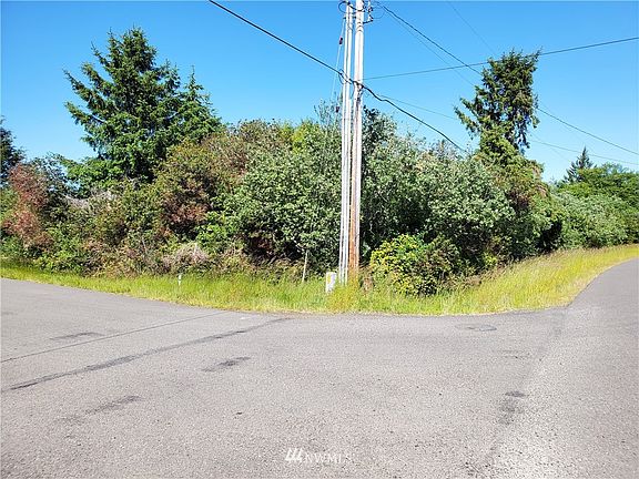 3rd image of 894 Wawona Avenue SW