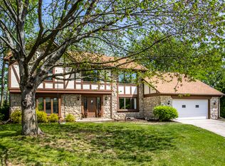 615 Coventry Way, Noblesville, IN 46062