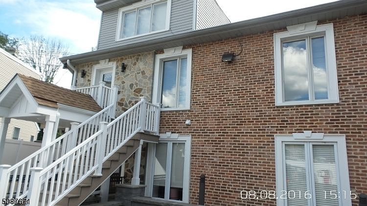 1st image of 391 Northfield Ave