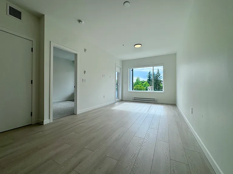 19310 Fraser Hwy #3 — Photo 8
