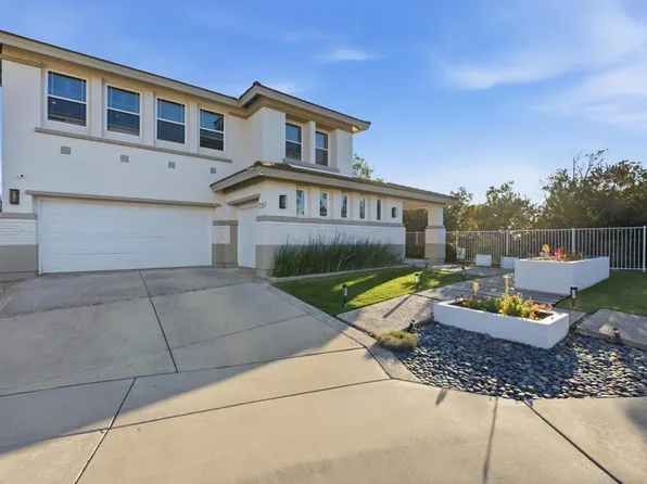720 Crooked Path Pl, Chula Vista, CA 91914