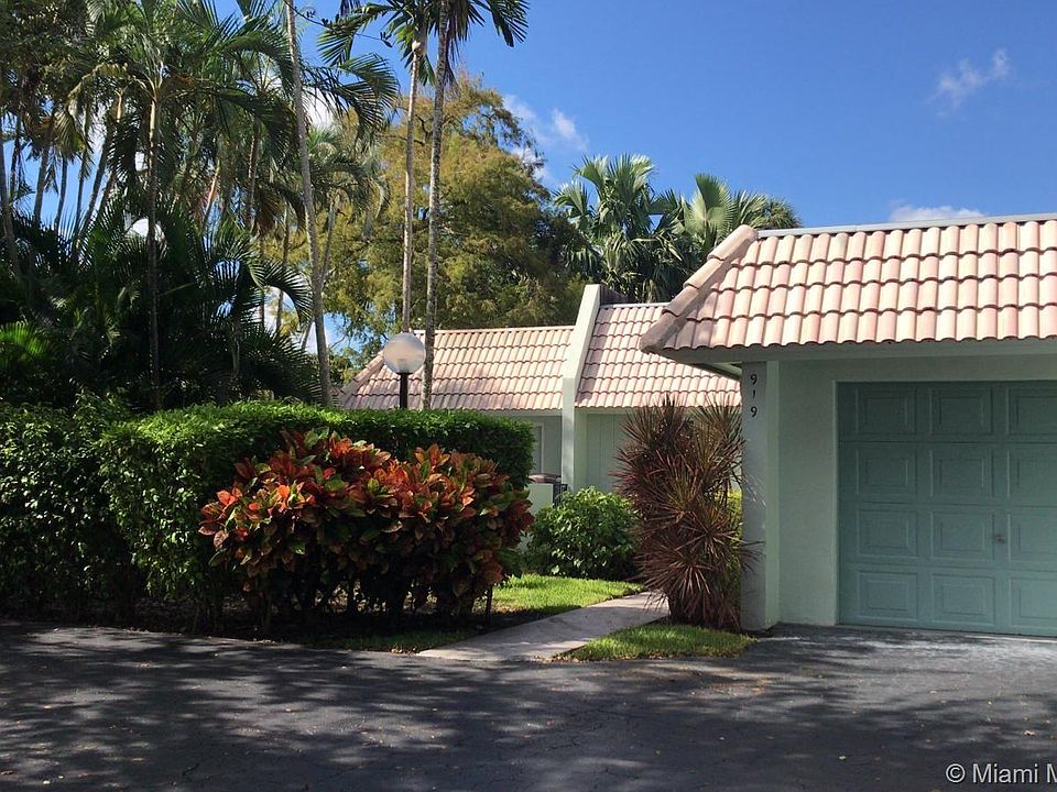 1st image of 919 Cypress Grove Dr #P37