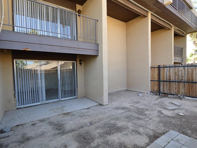 1620 N Wilmot Rd #B304 — Photo 11