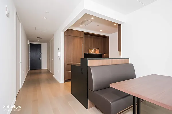 Rented by Sotheby's International Realty | media 2