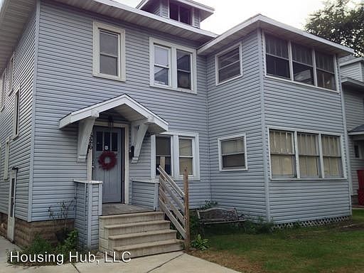 1st image of 526 Smith Ave S